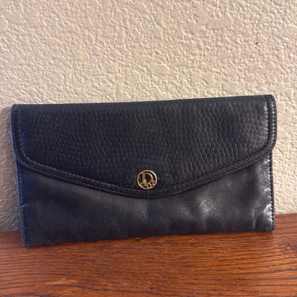 Christian Dior Authentic leather wallet soft
